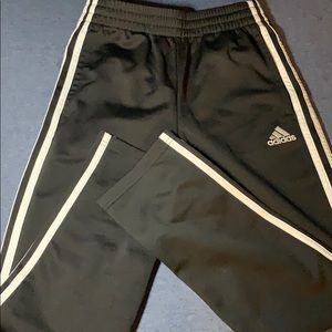 TRACK PANTS